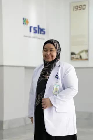 Dr. dr. Dewi Yulianti Bisri, Sp.An-TI., Subsp.N.An. (K)., Subsp.An.O. (K)., M.Kes.